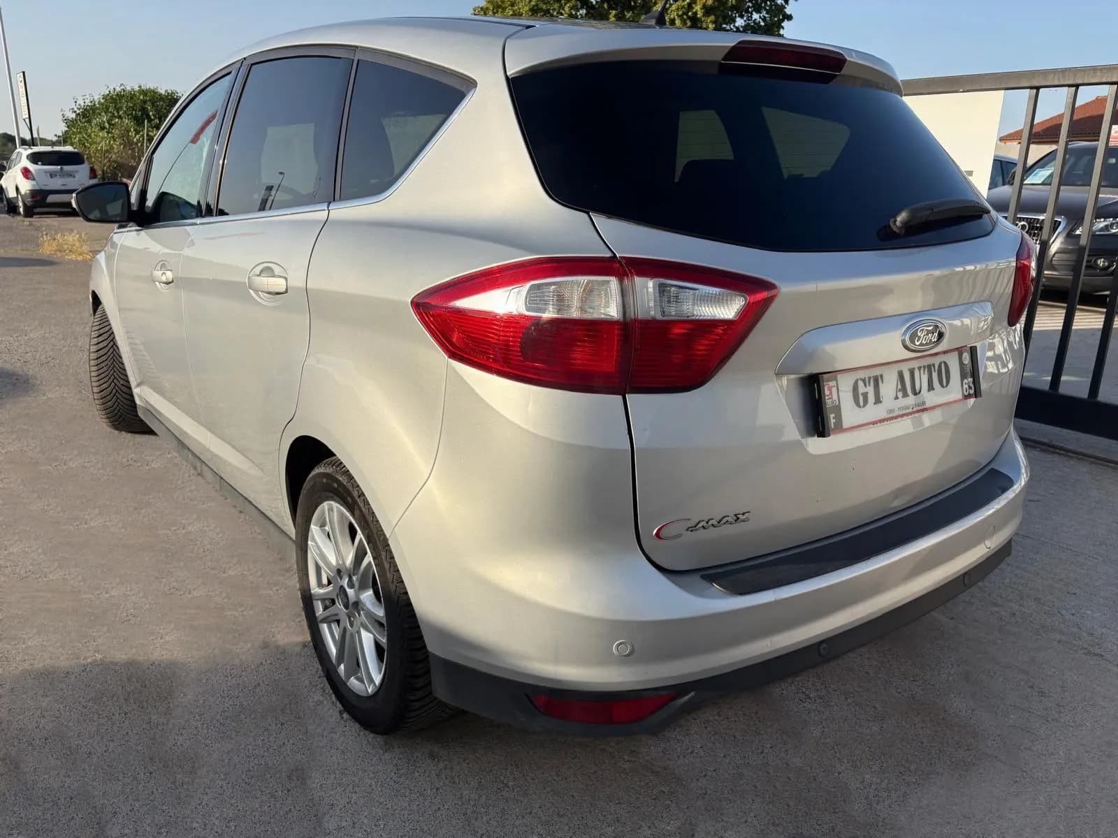 FORD C-MAX TITANIUM 1.6 TDCI 115 CH - 5 portes - Vue 2