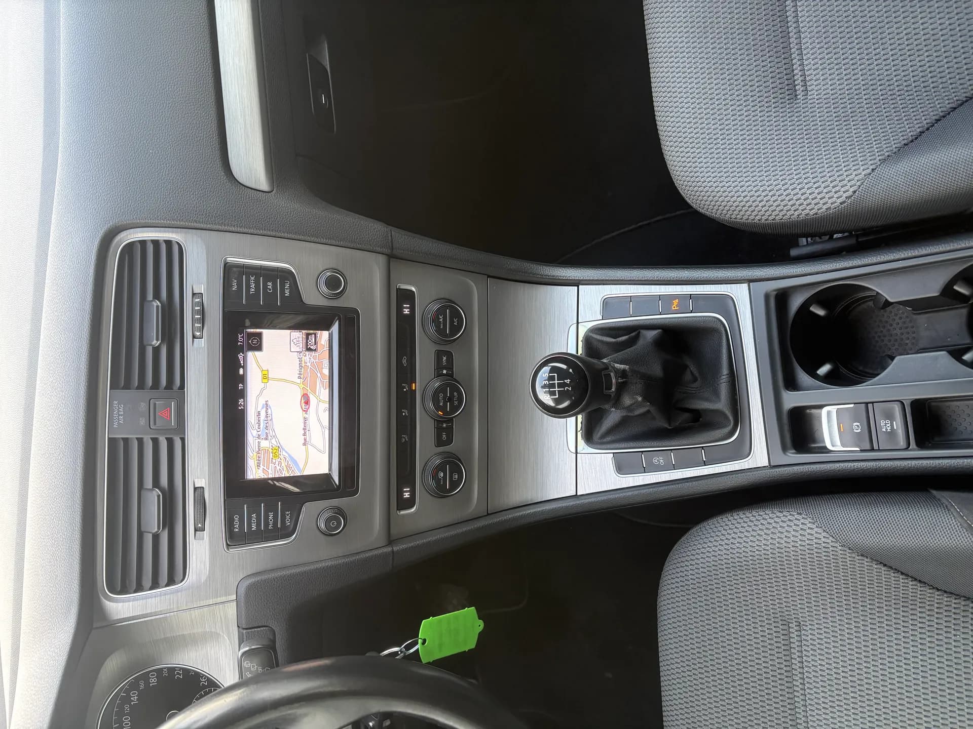 VOLKSWAGEN GOLF 7 BLUEMOTION TECHNOLOGY 1.6 TDI 105ch, Distribution neuve, radar 360°, GPS - Vue 9