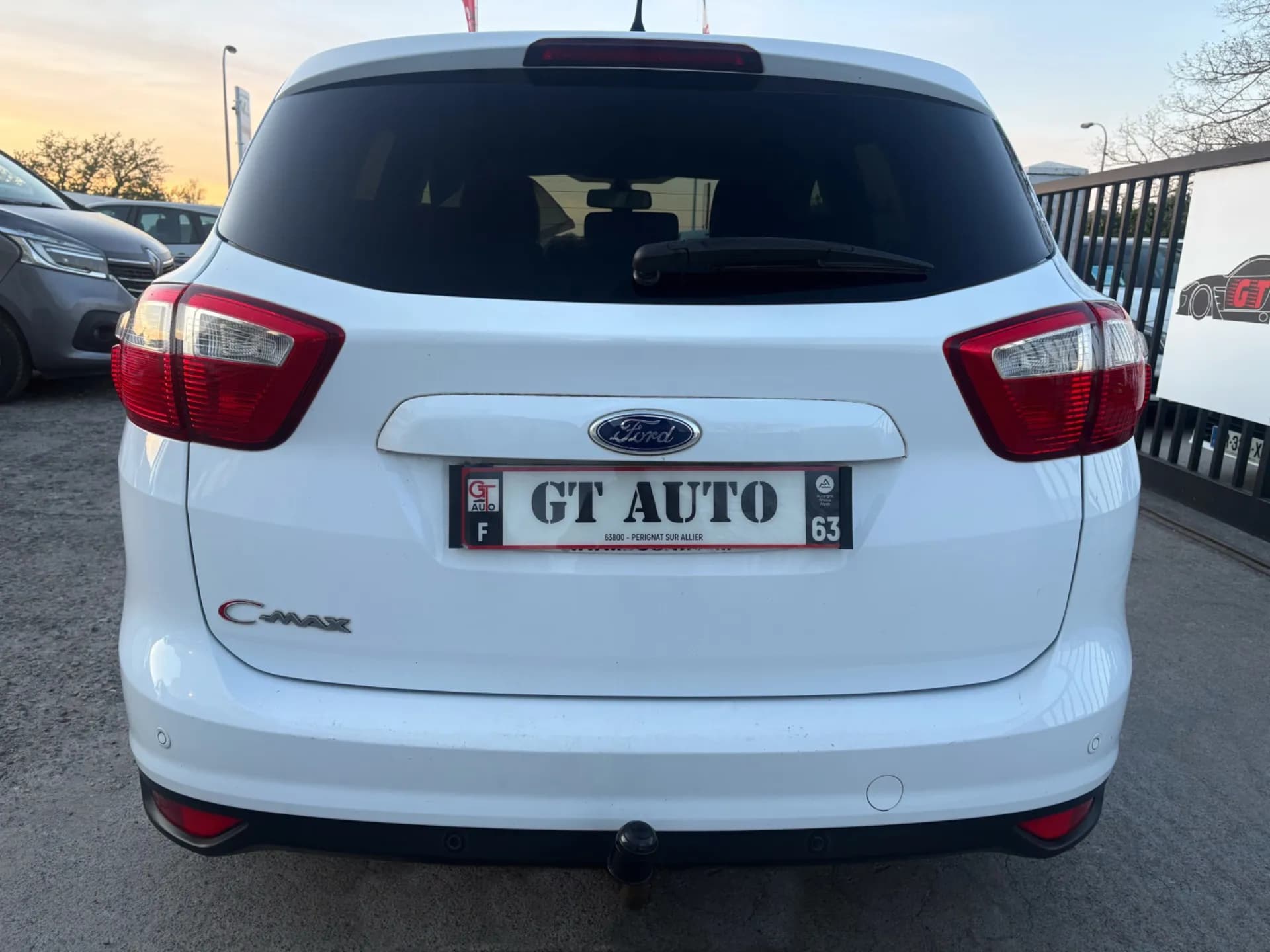 FORD C-MAX TITANIUM 1.6 TDCI 115 CH - 5 portes, GPS, Radar de recul - Vue 3