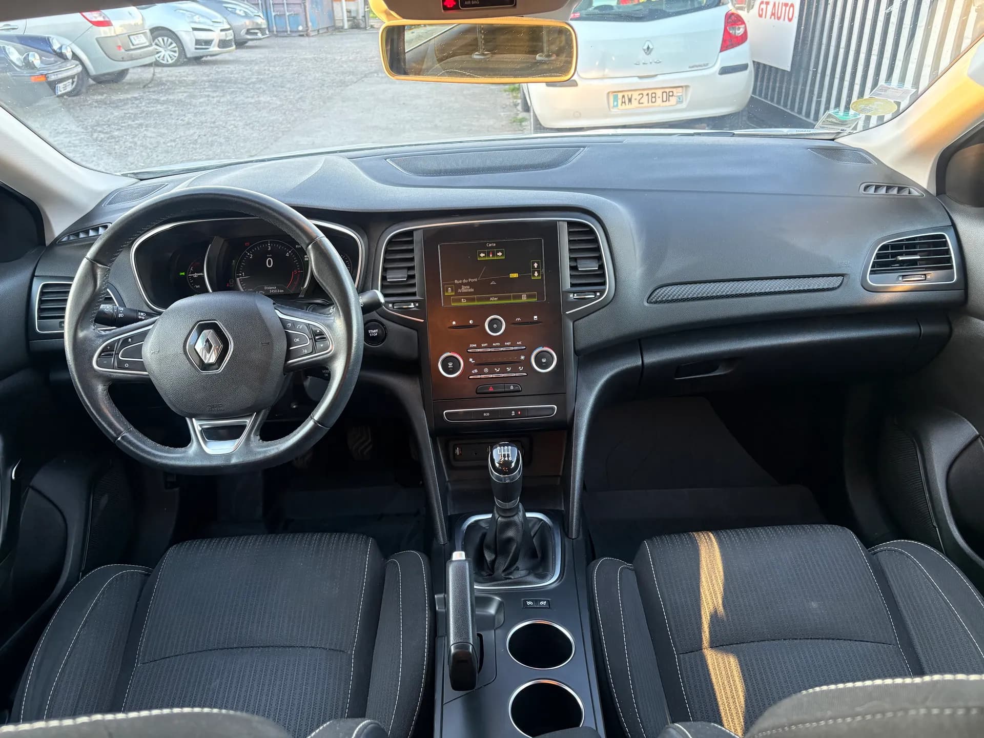RENAULT MEGANE IV IV 1.5 DCI 110 ENERGY BUSINESS - GPS, APPLE CARPLAY, RADAR 360° - Vue 17