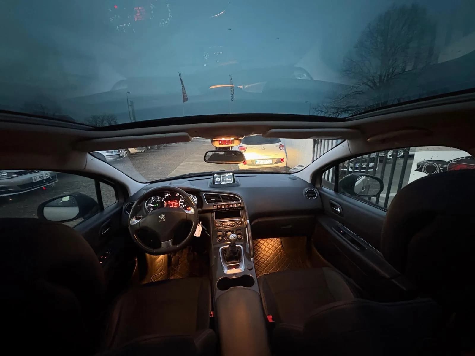 PEUGEOT 3008 1.6 BlueHDI 120 CH ALLURE S&S - Vue 14