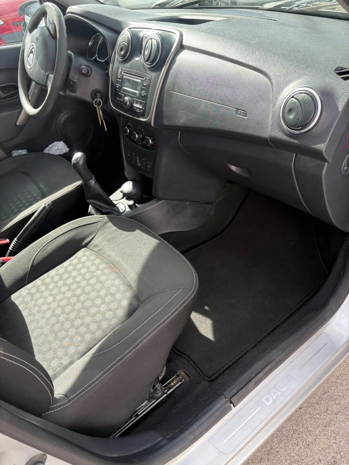 DACIA LOGAN 0.9 TCE 90 CH eco Lauréate - Vue 10