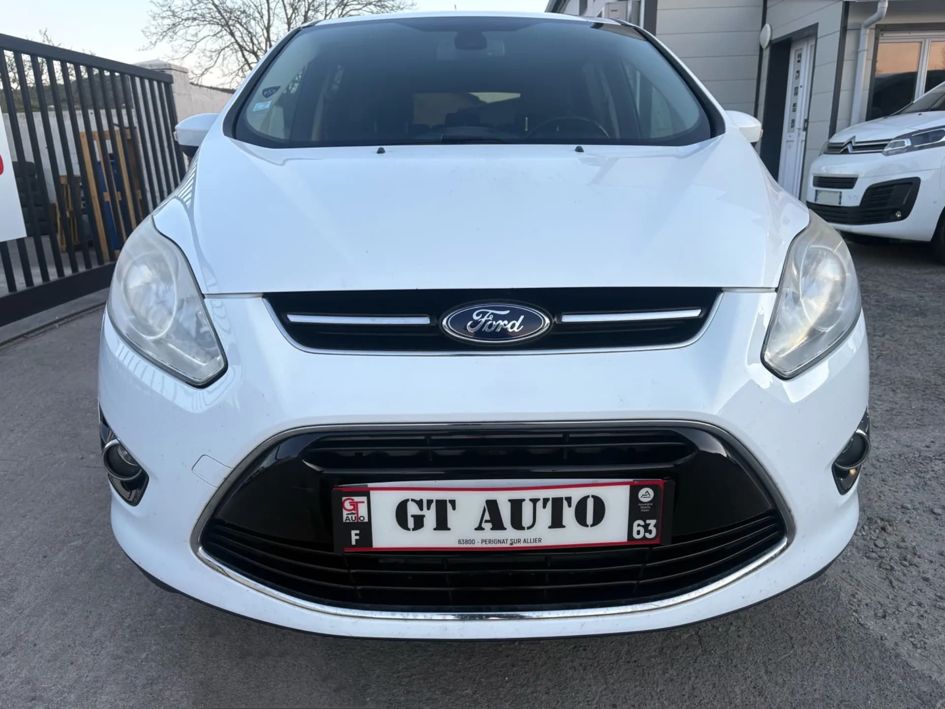 FORD C-MAX TITANIUM 1.6 TDCI 115 CH - 5 portes, GPS, Radar de recul - Vue 6
