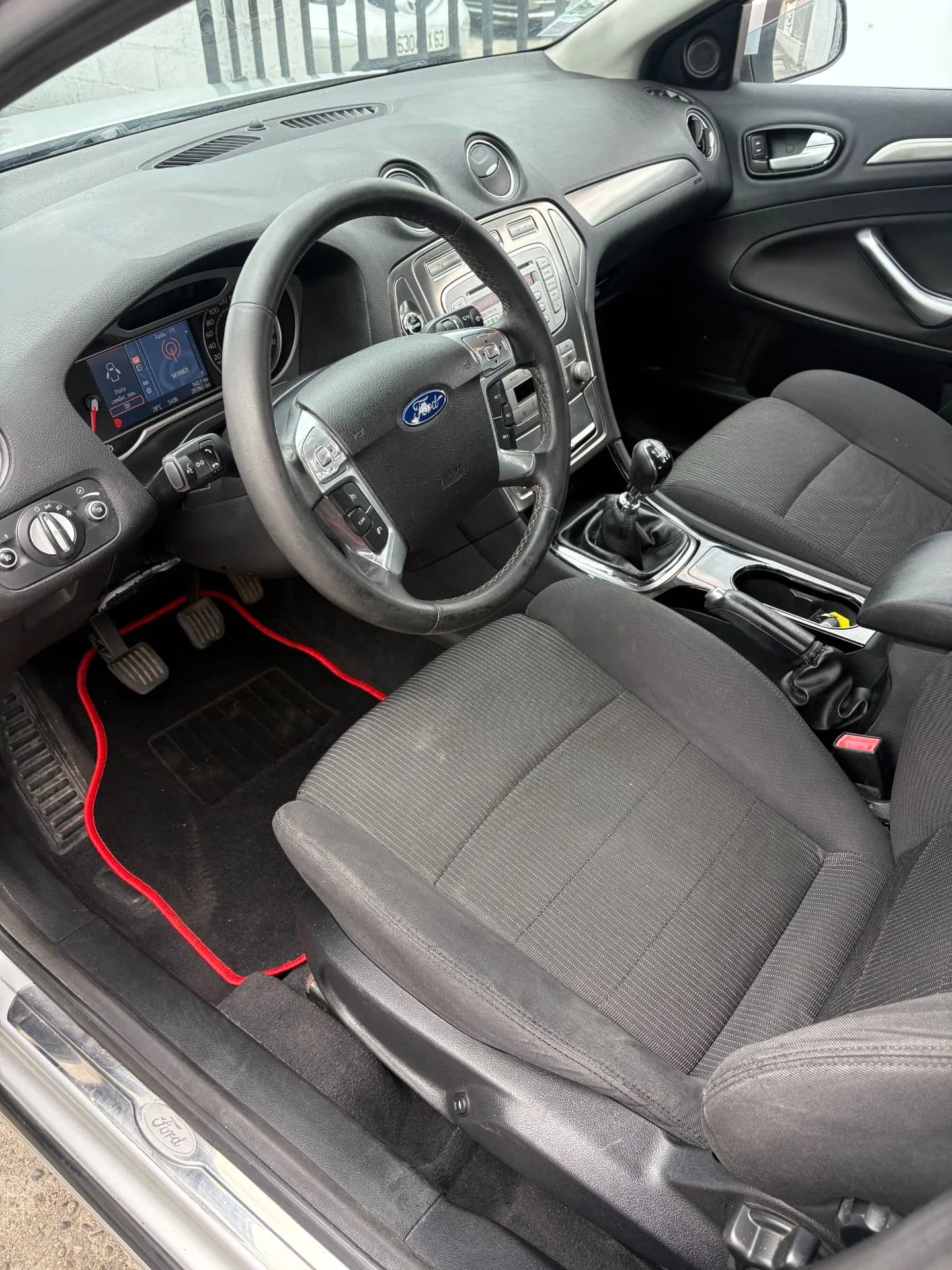 FORD MONDEO TITANIUM 2.0L TDCI 115 CH- 5 PORTES - Vue 7