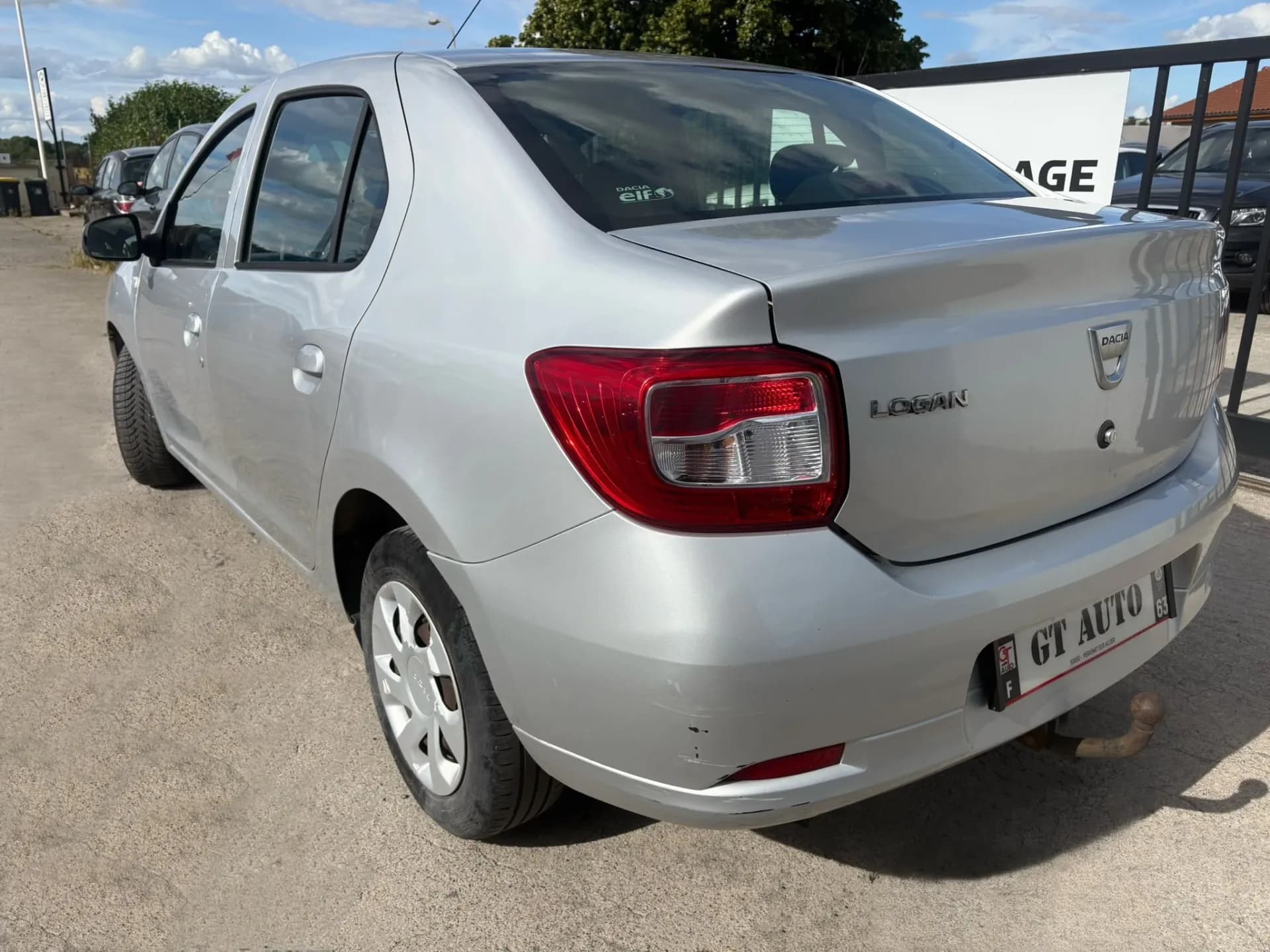 DACIA LOGAN 0.9 TCE 90 CH eco Lauréate - Vue 2