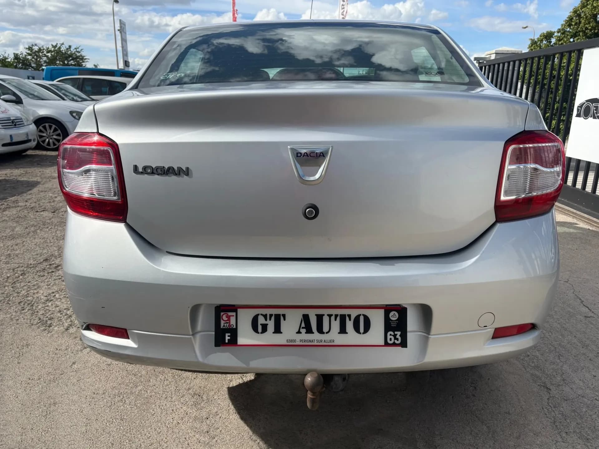 DACIA LOGAN 0.9 TCE 90 CH eco Lauréate - Vue 3