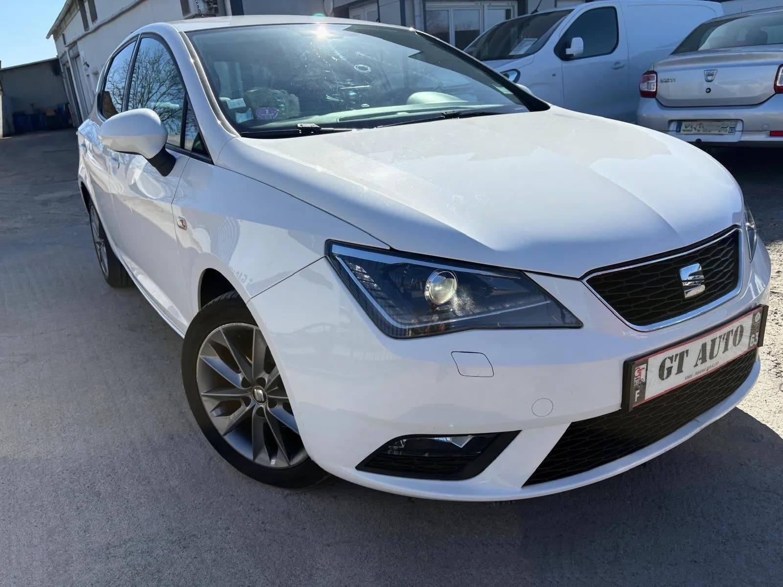 SEAT IBIZA ITECH 1.2 TSI 105 CH - 5 Portes , GPS, radar de recul, regulateur de vitesse - Vue 6