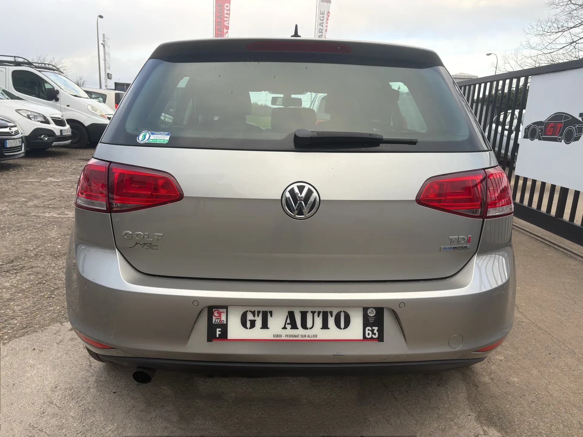 VOLKSWAGEN GOLF 7 BLUEMOTION TECHNOLOGY 1.6 TDI 105ch, Distribution neuve, radar 360°, GPS - Vue 3