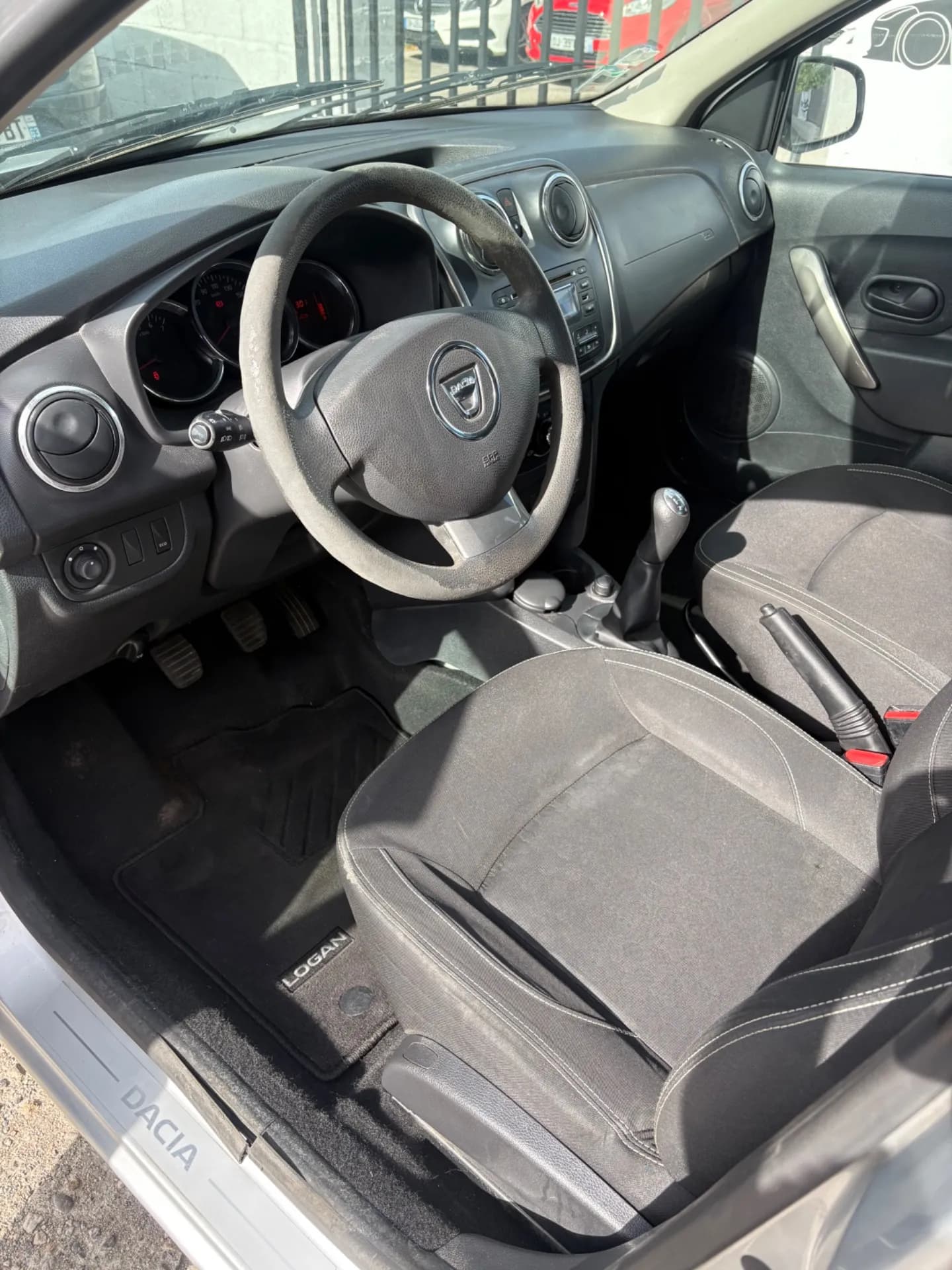 DACIA LOGAN 0.9 TCE 90 CH eco Lauréate - Vue 7